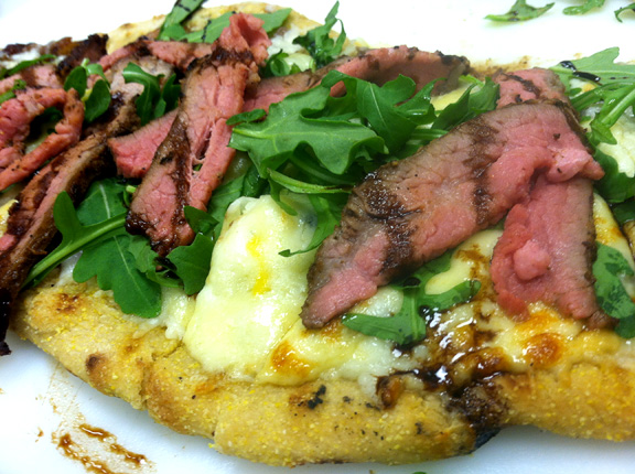 tri-tip flat bread pizza