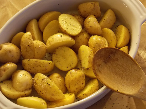 Potatoes with olive oil, salt and pepper