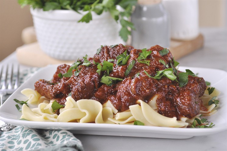 Slow Cooker Beef Stroganoff