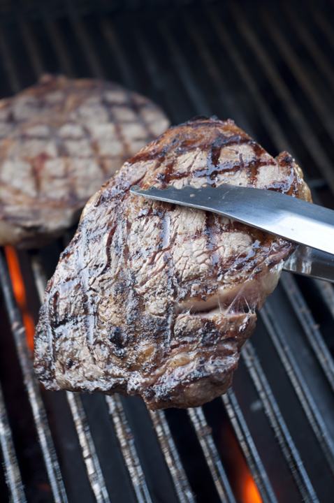 How-To-Grill-The-Perfect-Ribeye-Steak-1